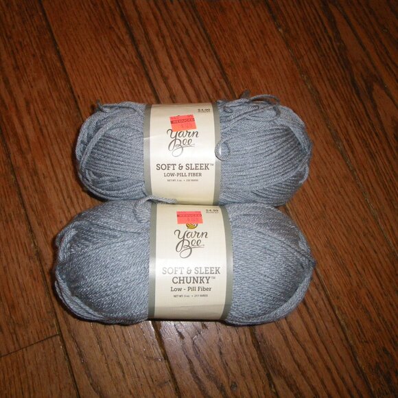 2 Skeins Yarn Bee Soft & Sleek Chunky Low Pill Fiber Yarn - Color Crisp Air - Picture 1 of 1